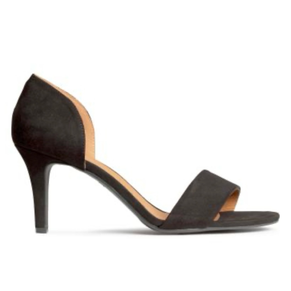 H&M Beautiful-timeless Black Faux Suede 2 1/2 inch heels.Size 36, US size is 5.5